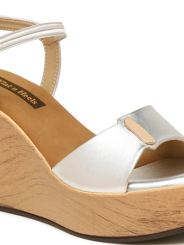 Silver_Synthetic_Leather_Wedge_Heels_Pumps_Sandal_For_Women_And_Girls