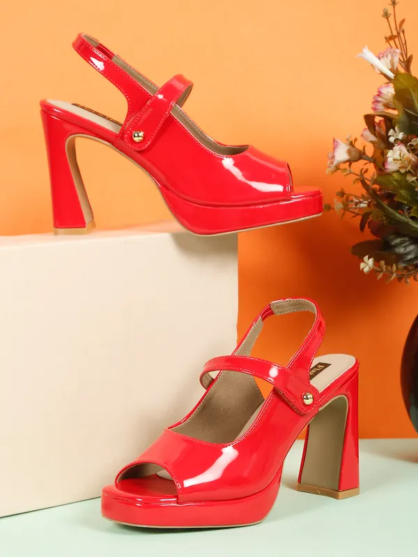 Red___Block_Sandals_For_Women
