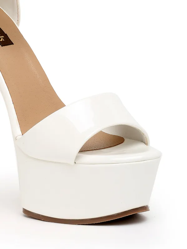 White_Patent_Stilletoes_Heels_Pumps_Sandal_For_Women_And_Girls