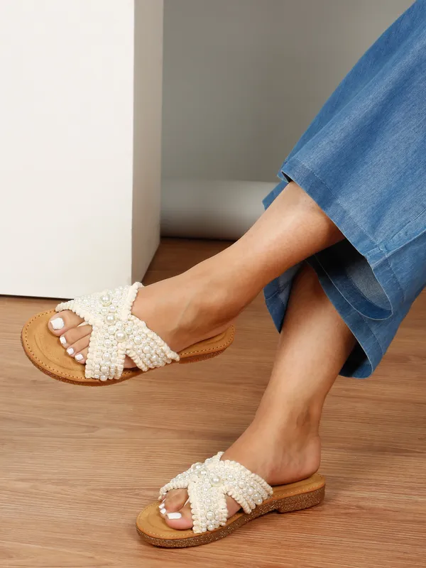 Beige_Fabric_Flat_Sandal_For_Women_And_Girls