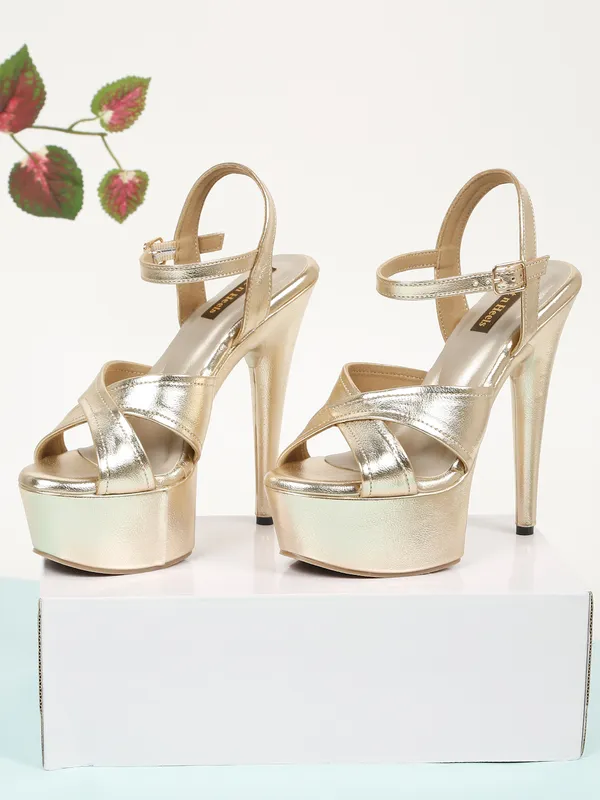 Gold_Synthetic_Leather_Block_Heels_Pumps_Sandal_For_Women_And_Girls