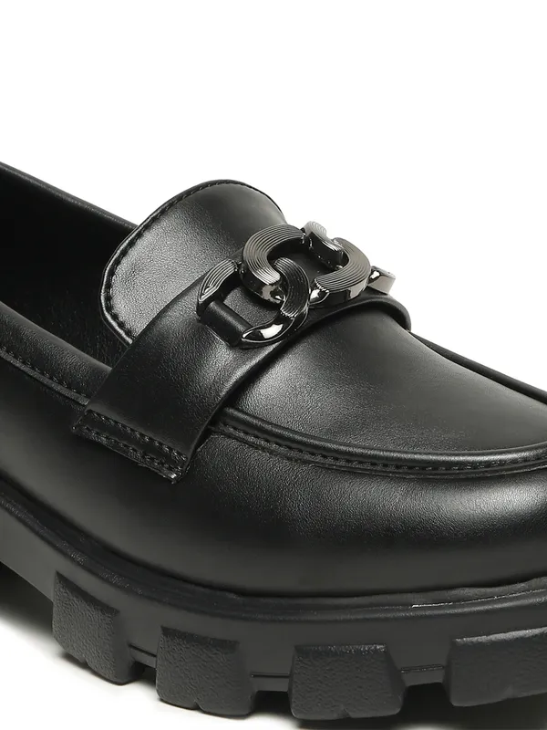 Black_Synthetic_Leather_Loafers_For_Women_And_Girls