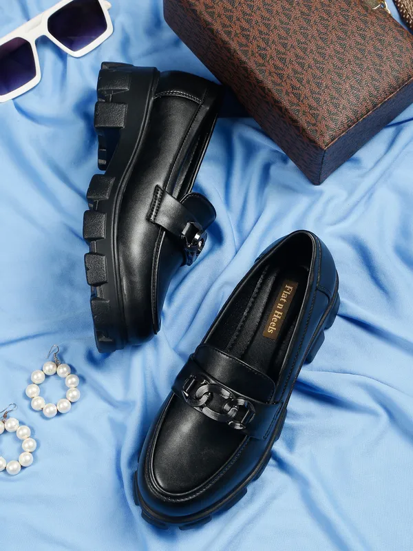 Black_Synthetic_Leather_Loafers_For_Women_And_Girls