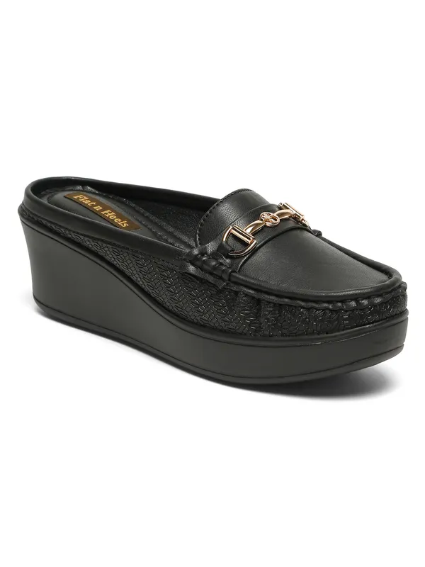 Black_Synthetic_Leather_Loafers_For_Women_And_Girls