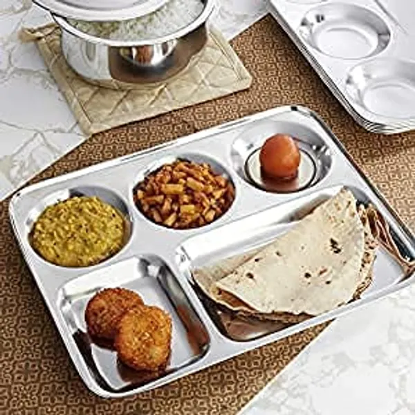 Stainless_Steel_Rectangular_Partition_Plate_5_Compartment_Ideal_For_Breakfast_Lunch_And_Dinner_Pack_Of_6