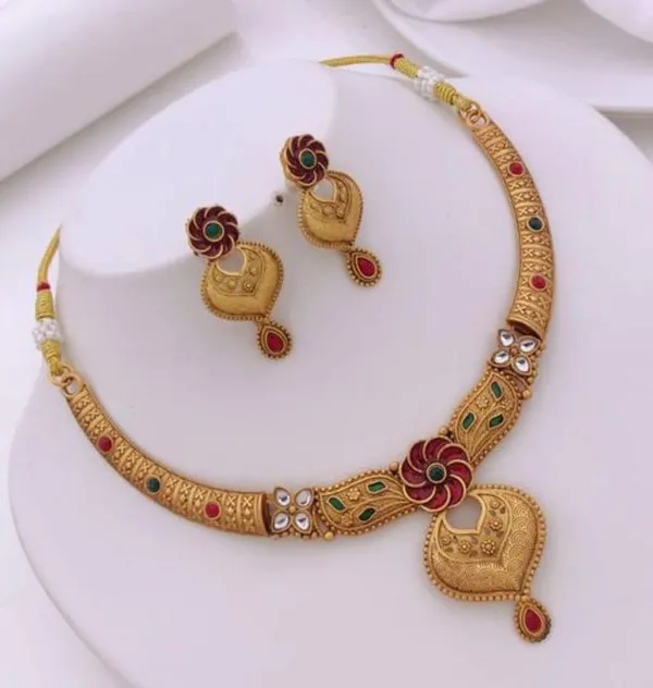 Antique_Gold_Floral_Meenakari_Statement_Necklace