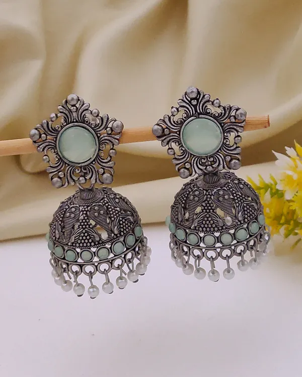 Elegant_Silver_Jhumka_Earrings_for_Women