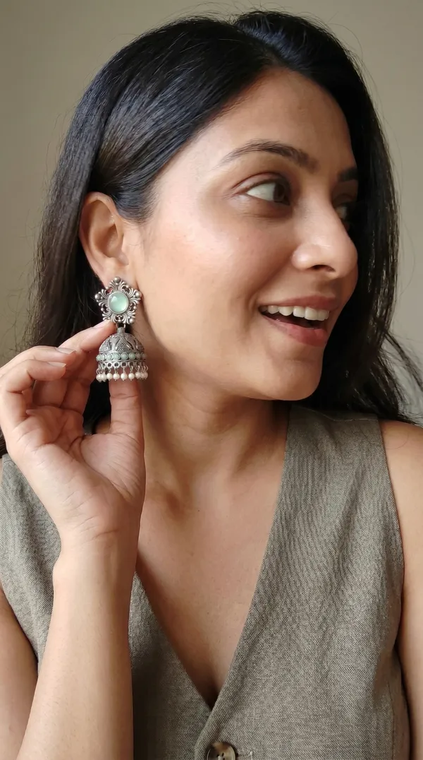 Elegant_Silver_Jhumka_Earrings_for_Women