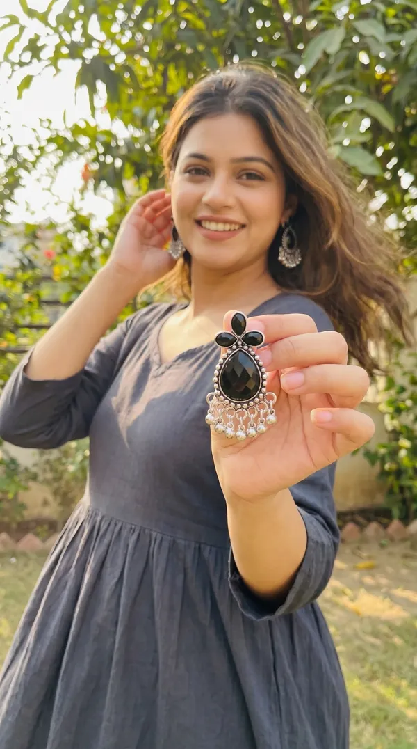 Elegant_Silver_Jhumka_Earrings_for_Women