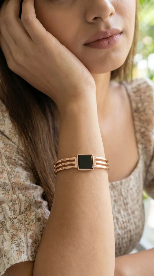 Modern_Rose_Gold_Bracelet_For_Women