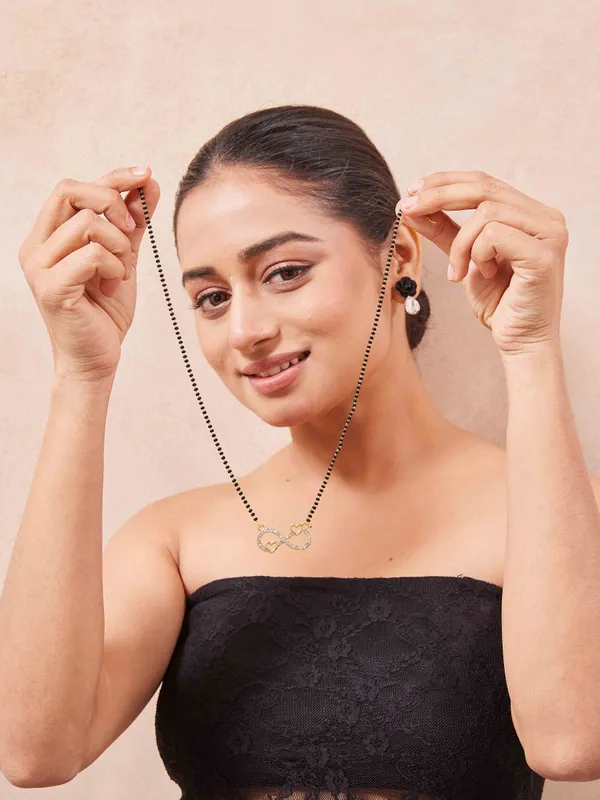 Rose_Gold_Mystic_Leaflet_Mangalsutra_For_Women