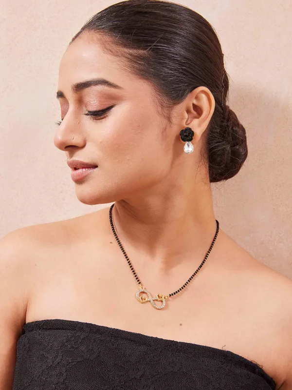 Rose_Gold_Mystic_Leaflet_Mangalsutra_For_Women