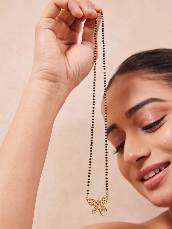 Rose_Gold_Mystic_Leaflet_Mangalsutra_For_Women