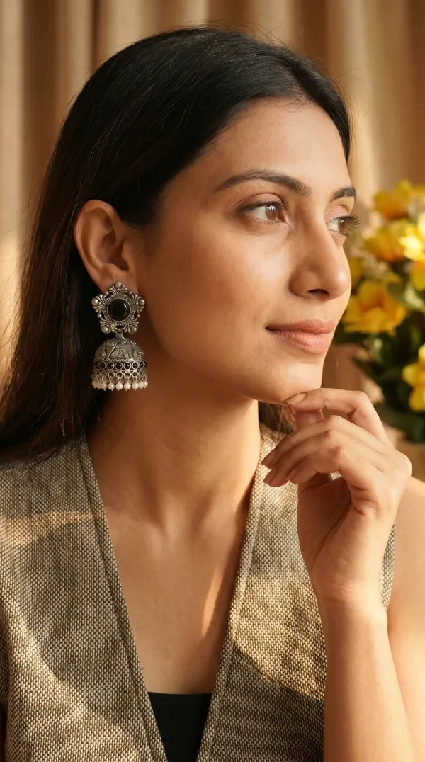 Elegant_Silver_Jhumka_Earrings_for_Women