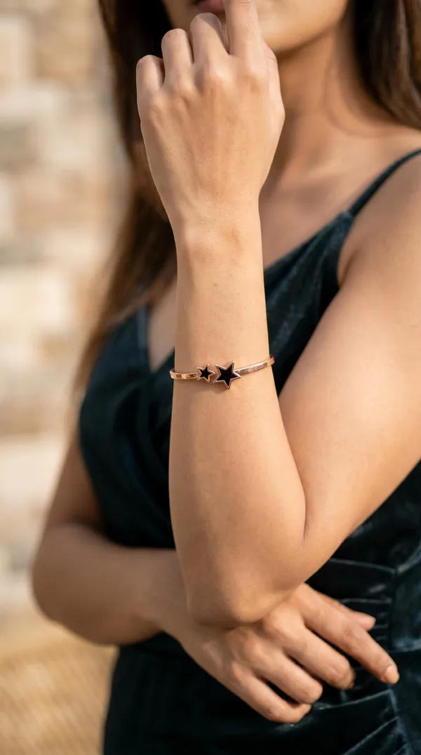 Modern_Rose_Gold_Bracelet_For_Women