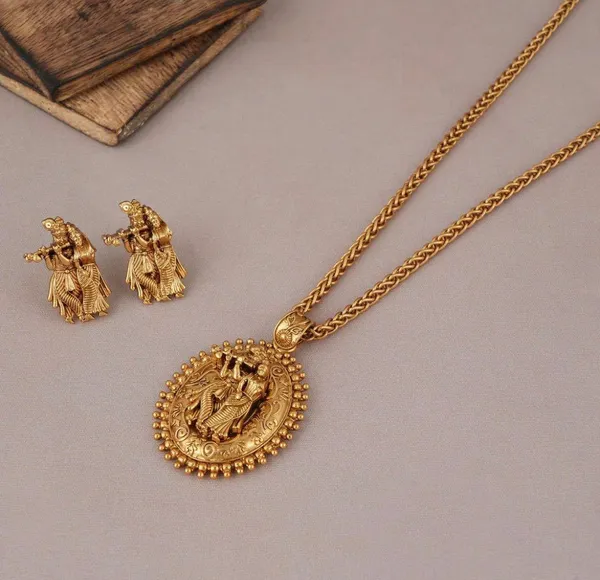 Traditional_Gold-Plated_Krishna_Pendant_Necklace_&_Matching_Earrings_Set