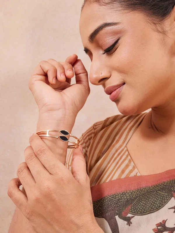 Rose_Gold_Twilight_Gold_Bracelet_For_Women