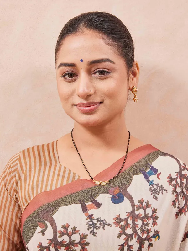 Rose_Gold_Mystic_Leaflet_Anti_Tarnish_Mangalsutra_For_Women