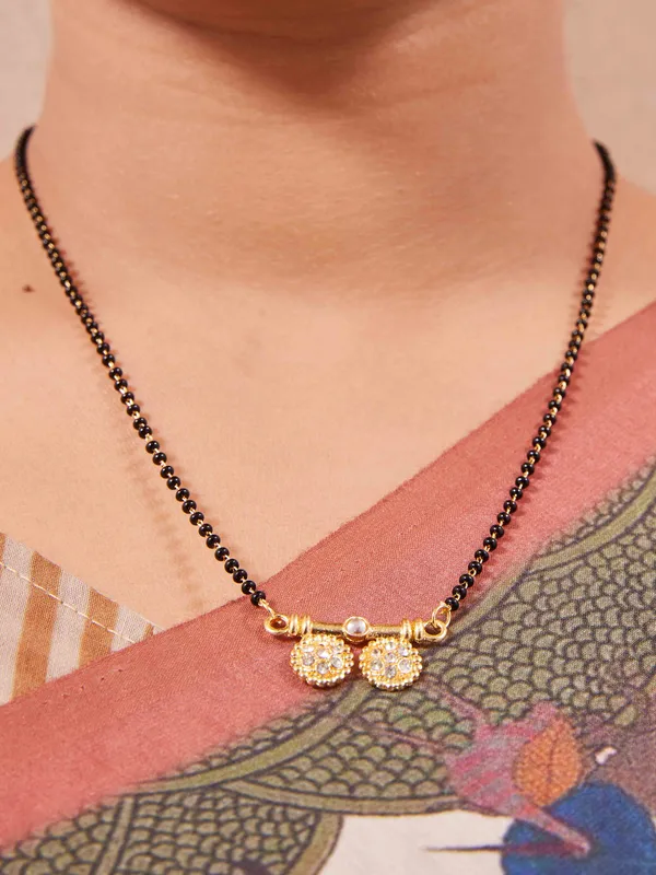 Rose_Gold_Mystic_Leaflet_Anti_Tarnish_Mangalsutra_For_Women