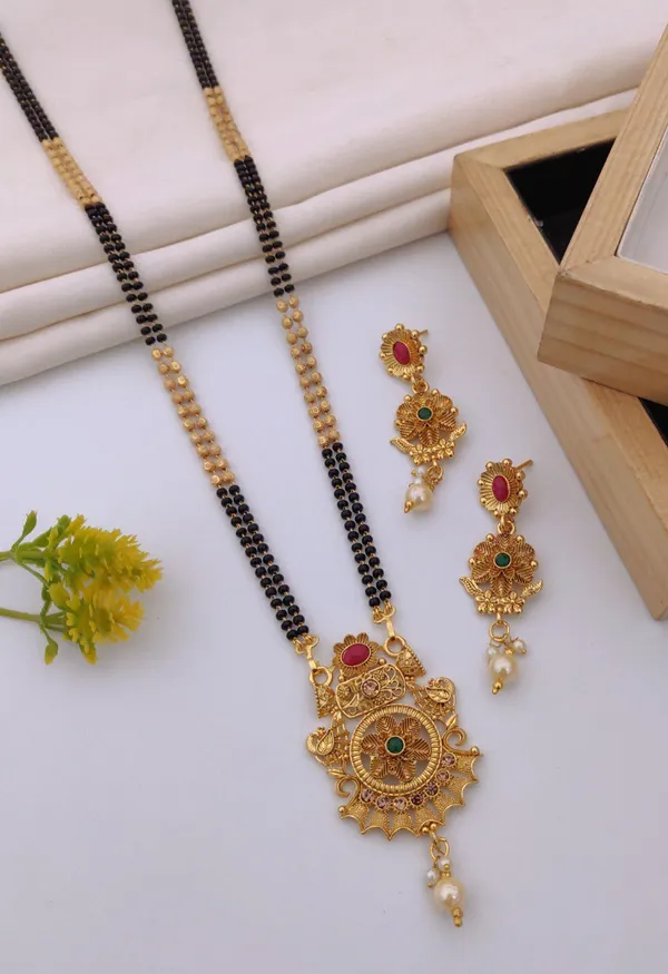 Micro_gold_plated_diamond_studed_fancy_flower_square_mangalsutra
