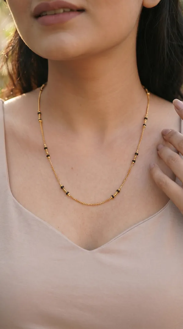 Gold_Plated_Square_Diamond_Pendant_Mangalsutra_with_Black_Beads_for_Women