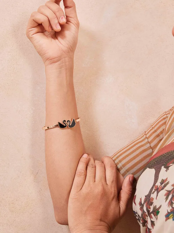 Rose_Gold_Twilight_Gold_Bracelet_For_Women
