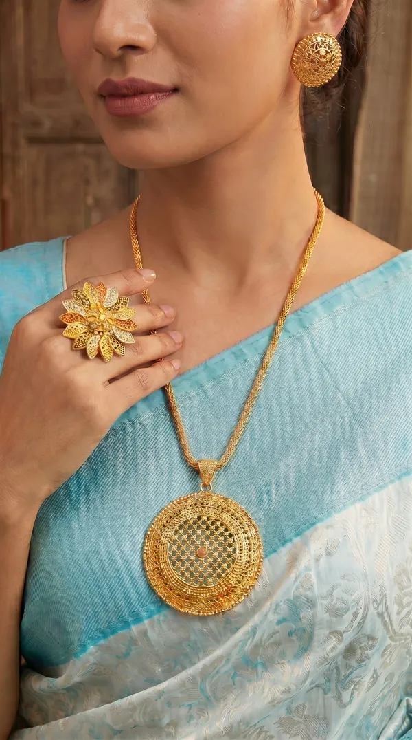 Premium_Gold_Plated_Traditional_Round_Pendant_Necklace_Set