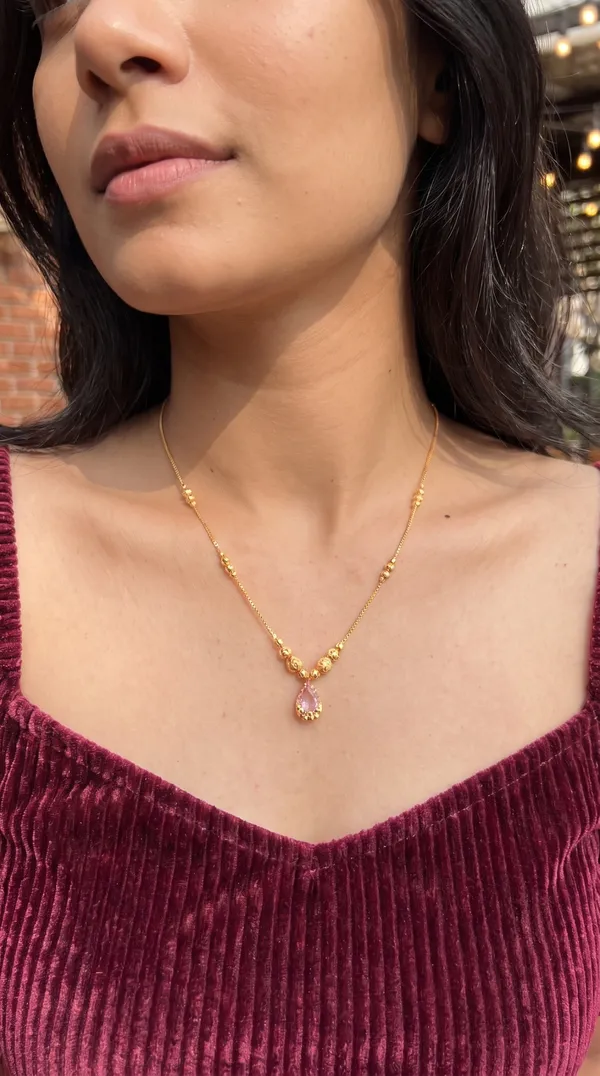 Golden_Ros�_Teardrop_Pink_Beaded_Gold_Necklace
