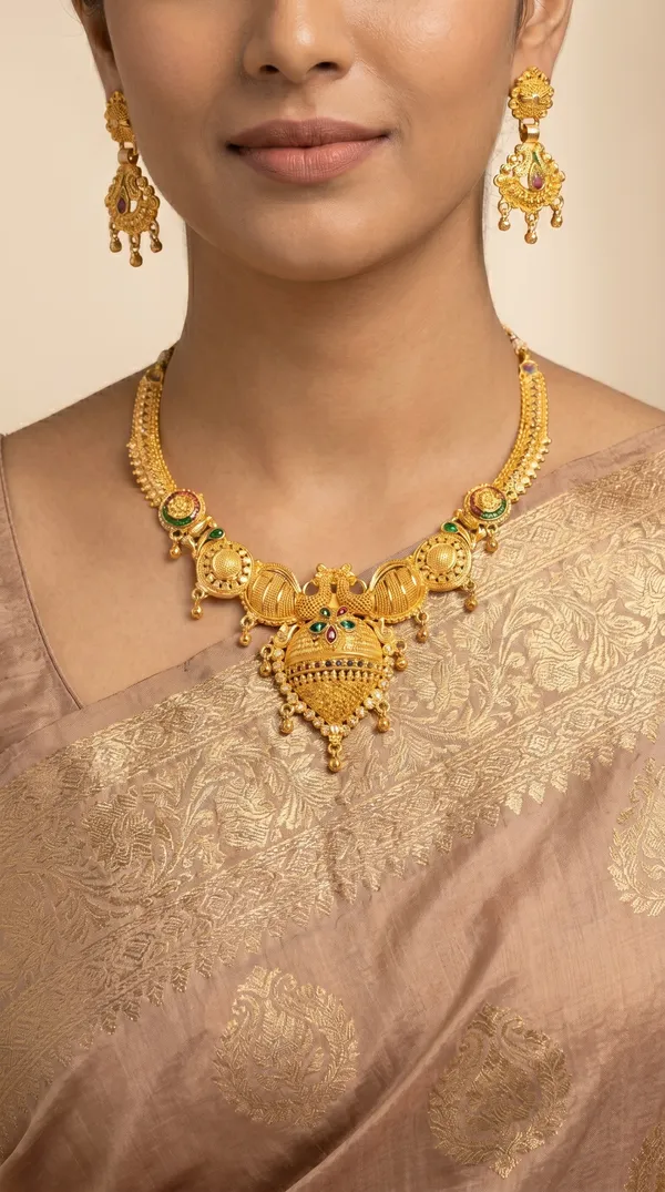 Traditional_Gold-Plated_Necklace_Set_with_Earrings