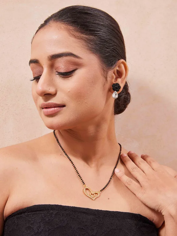 Rose_Gold_Mystic_Leaflet_Mangalsutra_For_Women