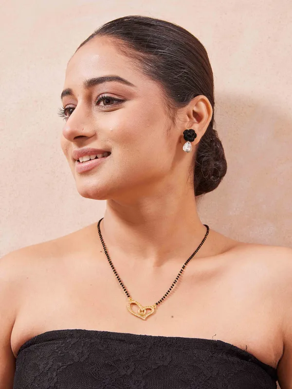 Rose_Gold_Mystic_Leaflet_Mangalsutra_For_Women