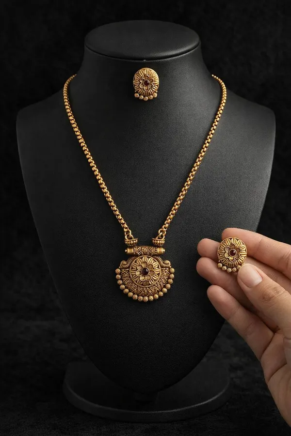 Antique_Gold_Round_Floral_Pendant_Necklace_Set
