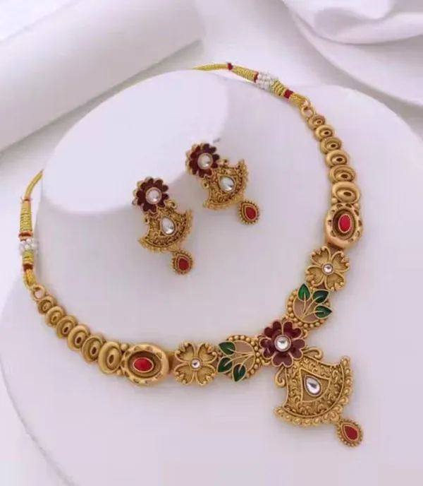Gold_Meenakari_Floral_Paisley_Pendant_Necklace