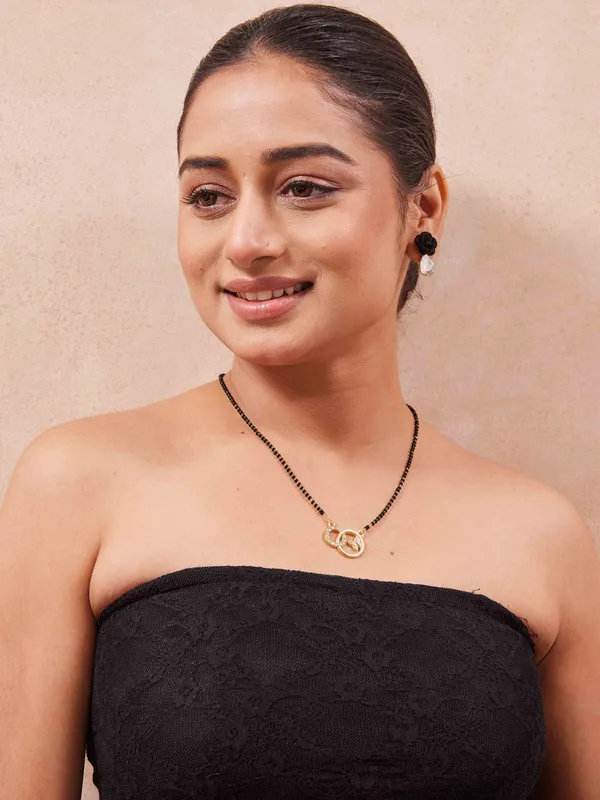 Rose_Gold_Mystic_Leaflet_Mangalsutra_For_Women