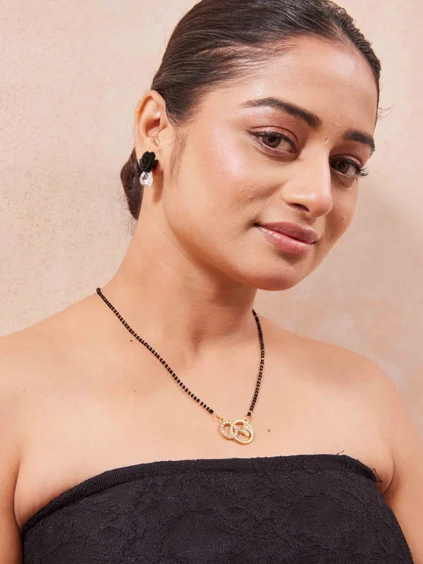 Rose_Gold_Mystic_Leaflet_Mangalsutra_For_Women