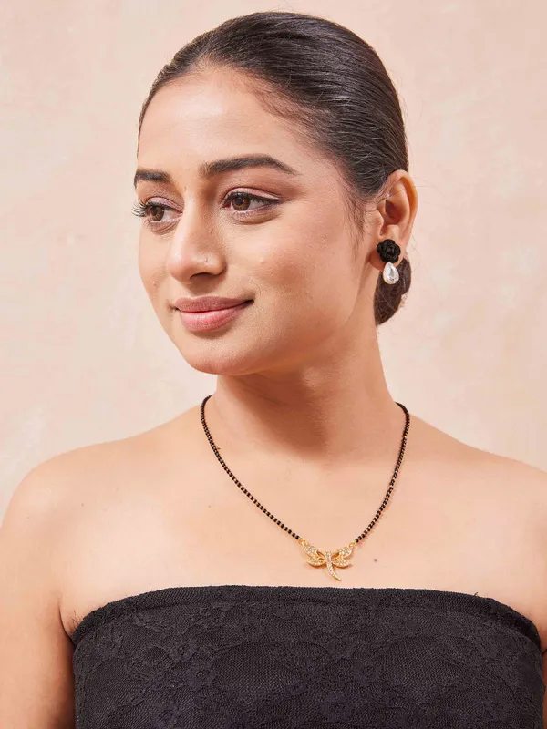 Rose_Gold_Mystic_Leaflet_Anti_Tarnish_Mangalsutra_For_Women