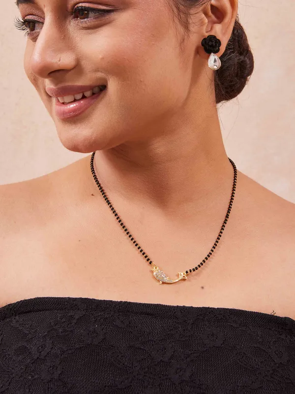 Rose_Gold_Mystic_Leaflet_Anti_Tarnish_Mangalsutra_For_Women