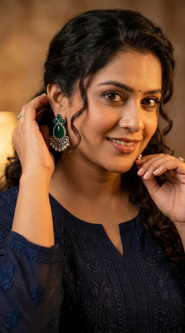 Elegant_Silver_Jhumka_Earrings_for_Women