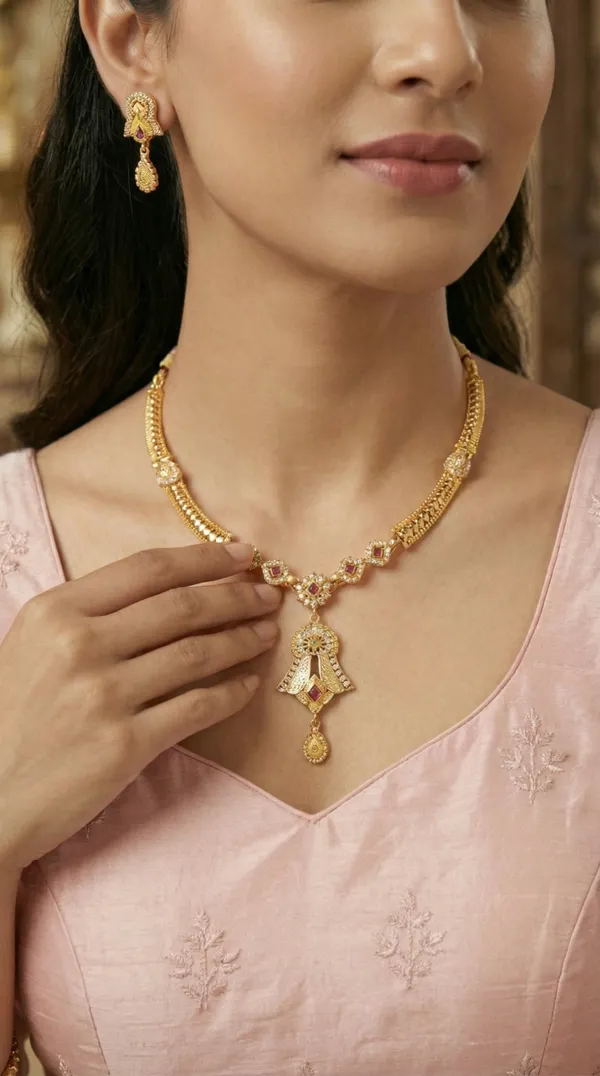 Traditional_Gold-Plated_Necklace_Set_with_Earrings