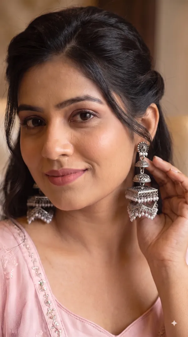 Premium_Oxidised_Silver_Square_Pearl_Jhumka_Earrings