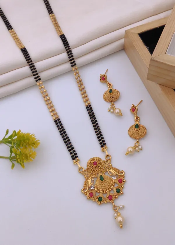 Micro_gold_plated_diamond_studed_fancy_flower_square_mangalsutra