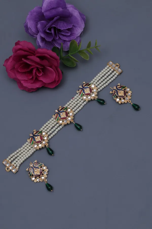 Meenakari_Pearl_Choker_Necklace_Set_with_Green_Beads_&_Peacock_Design
