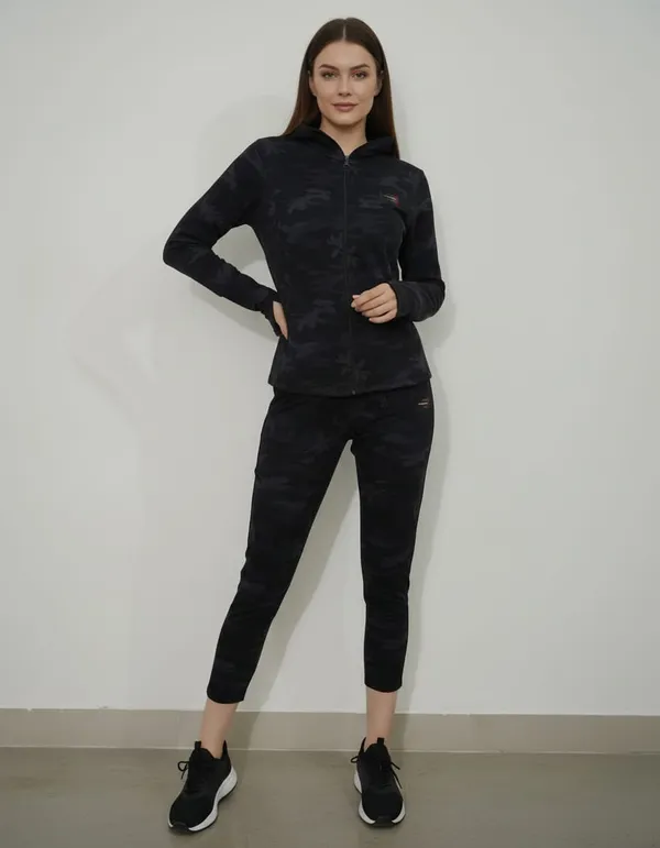 Black_Premium_Cotton_Activewear_Set_For_Women