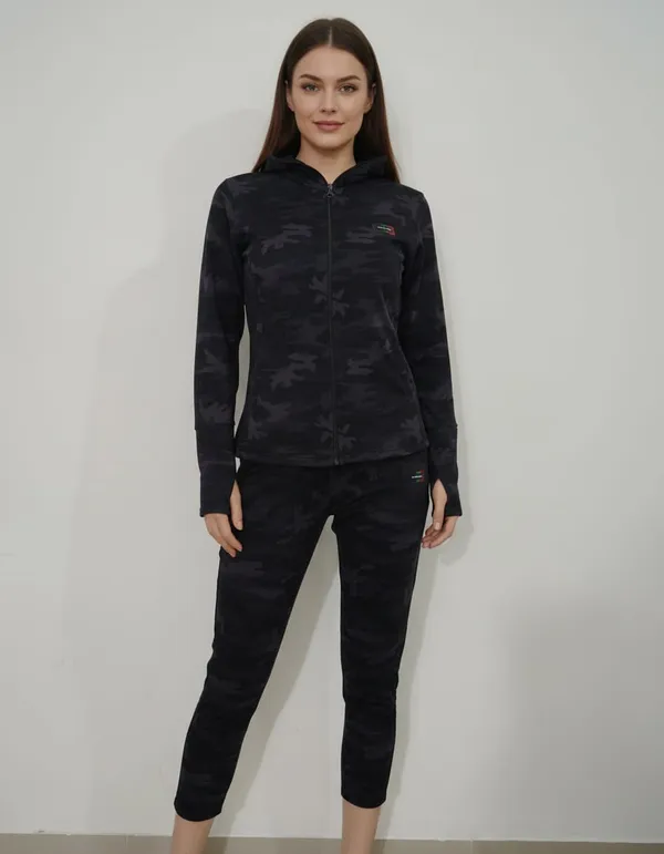 Black_Premium_Cotton_Activewear_Set_For_Women