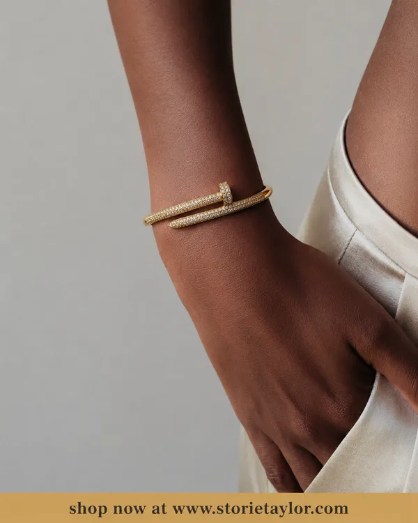 1Luxury_Gold_Nail_Bracelet_|_Premium_Crystal_Cuff_for_Women_|_STORIE_TAYLOR