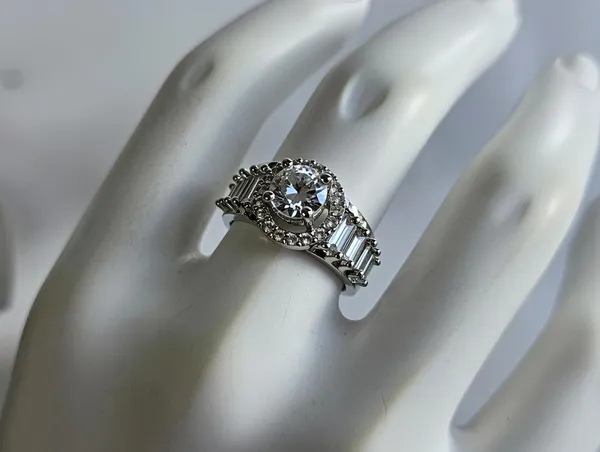 Silver_Metal_Alloy_Ring_For_Women