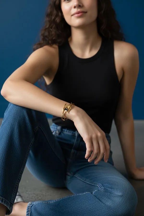 Gold_Metal_Alloy_Bracelet_For_Women