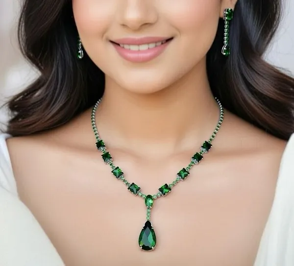 Green_Crystal_Pendant_Set_For_Women
