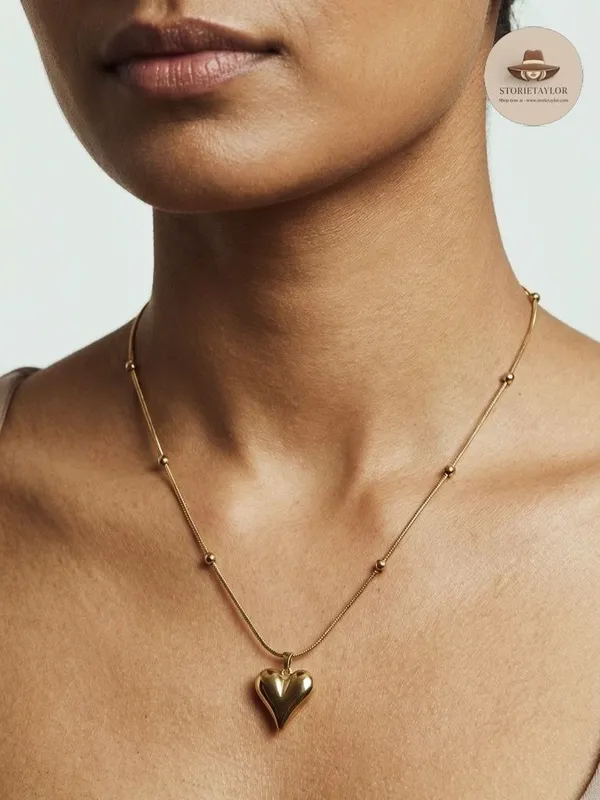 Amora_snake_chain