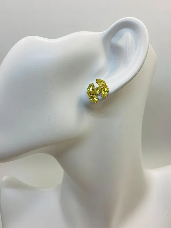 Gold_Metal_Alloy_Earrings_For_Women